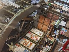 -玛格萝妮(汇智国际商业中心店)