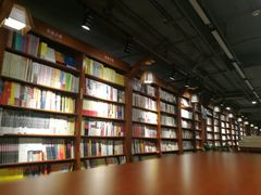 -新华书店(印象城店)