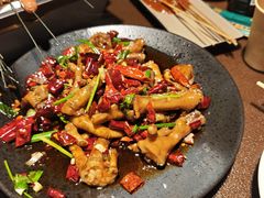 -曼听小寨海鲜烧烤·大连辣炒大王(盖州街店)