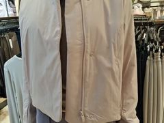 -lululemon(上海浦东IFC店)