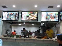 -金诚张妈妈羊汤·驴肉火烧(旧宫佳和园店)