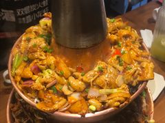 -炉小二铜锅牛蛙•川湘菜(三里屯店)