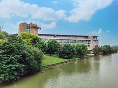 -上海佘山世茂艾美酒店