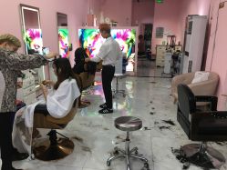 -Feelgood接发色彩造型沙龙