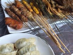 -亮亮烧烤(积玉桥总店)