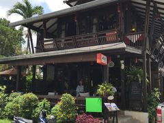 -Dash Teak House