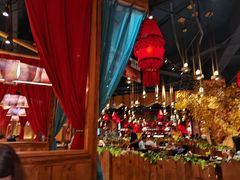 -老滇山寨•云南特色菜•地方菜•民族风情歌舞表演(金碧店)