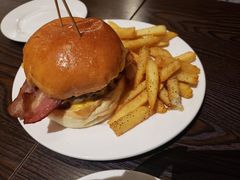 -瑞食酒馆 La Taverne Suisse