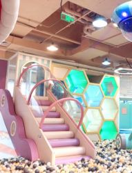 -多多淘儿童体验中心(重庆来福士店)