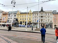 -耶拉契奇总督广场