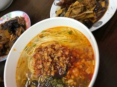 辣肉面-小桃园餐厅