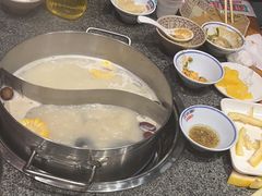 -江小渔鲜鱼火锅(应天西路店)