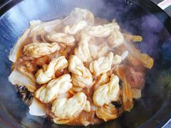 -乡村木柴铁锅炖饭店