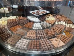 -Laderach 莱德拉(上海环贸iapm店)