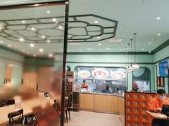 -大食代美食广场(上海中心店)