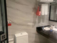 -南宁世纪君悦大酒店(青秀万达滨湖路地铁站店)