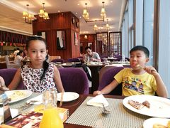 -南湖名都·景湖轩全日制餐厅·海鲜自助·东南亚风味·临湖而食