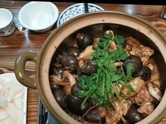 -食爺炭炉鸡煲·烧烤