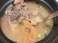 -莲餐厅·湖北菜·潜江小龙虾店(愚园路店)