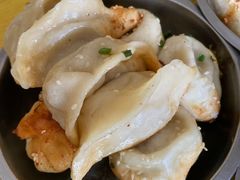 -黄阿姨锅贴大王(万航渡路店)