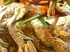 -三亚火车头万人海鲜广场