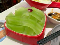 -洪氏嗨捞·广东猪肚鸡·椰子鸡火锅(西咸万象城店)