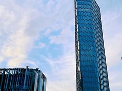 -The ROOF (通盈中心店)
