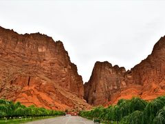 -天山神秘大峡谷