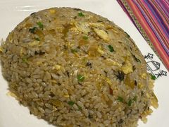 -香巴拉云南餐厅(华莱坞店)