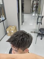 -宫铭烫发染发接发店