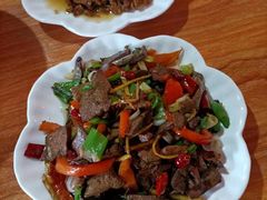 -巍山𤆵肉饵丝