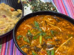 -香巴拉云南餐厅(华莱坞店)