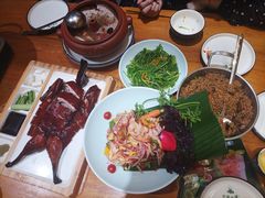 -老滇山寨•云南特色菜•地方菜•民族风情歌舞表演(金碧店)