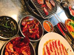 -釜山火炉·海鲜烤肉(紫藤路店)