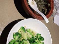 -前海沿·青岛菜(李沧万达店)