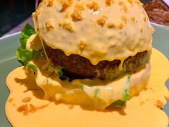 瀑布芝士牛肉汉堡-Let'sBURGERplus·非常创意汉堡(三里屯店)