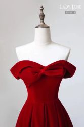 -Lady  Jane高端婚纱礼服馆