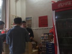 -明记砂煲美食(人民北路四十号大院店)
