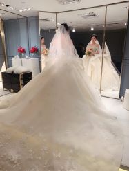 点击看大图 -GRACE KELLY婚纱与礼服(北京店)