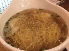 -新大咀港式茶餐厅(宝山万达店)