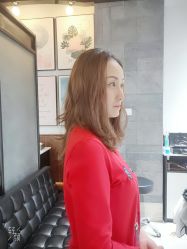 -FRIDAY星期五专业美发沙龙