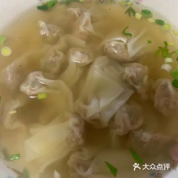 自己在家懒没有做啥(>﹏<)就买了些速冻的东西吃吃