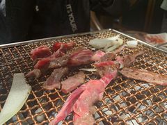 -明洞阿姨·韩式酱蟹烤肉·创意料理(三元桥店)