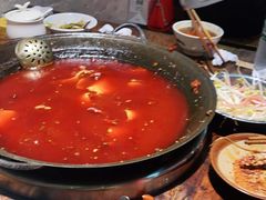 -四小区火锅·巷子里的重庆火锅(花照壁店)