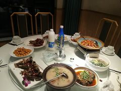 -饭橘汉江码头·乡野土菜馆(静安路店)