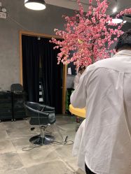 -时尚殿堂明星门店