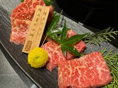 -山川小町·极番烧肉(新地假日广场店)