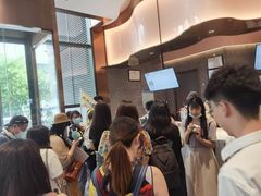 等位区-奈雪的茶(青岛卓悦里INTOWN店)
