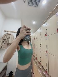 点击看大图 -小黑裙瑜伽