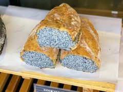 松露鱼籽法棍-Let's Taipei 非常烘焙(太古里店)
